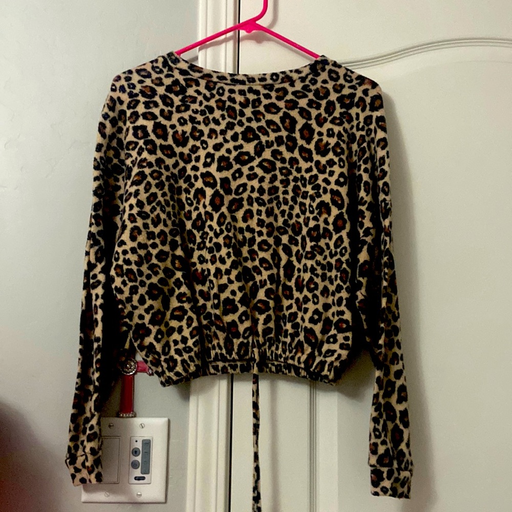 gaze Cheetah print sweater size woman’s medium